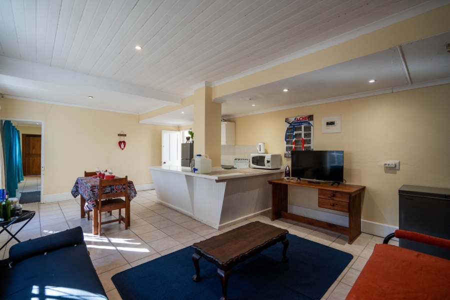 5 Bedroom Property for Sale in West Bank Eastern Cape